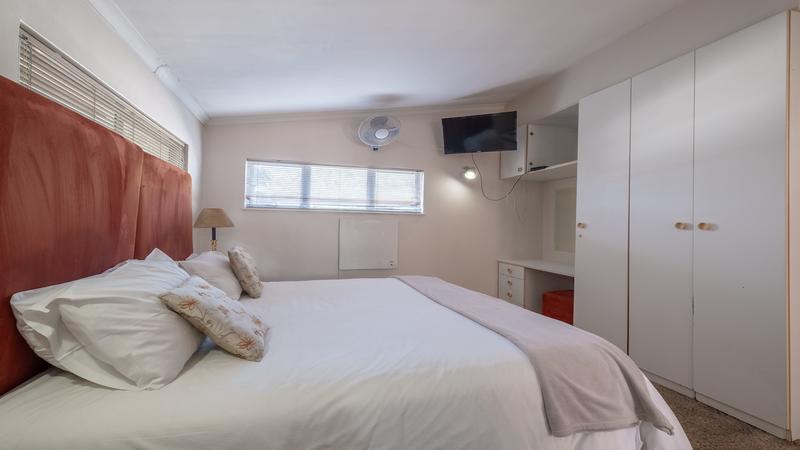 6 Bedroom Property for Sale in Parow North Western Cape